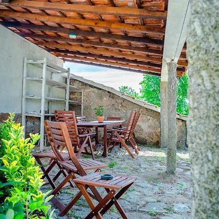 Casa Da Guarda De Fora * Paredes (Porto)