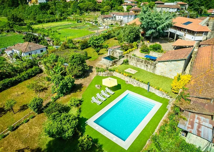 Casa Da Guarda De Fora * 파레데스