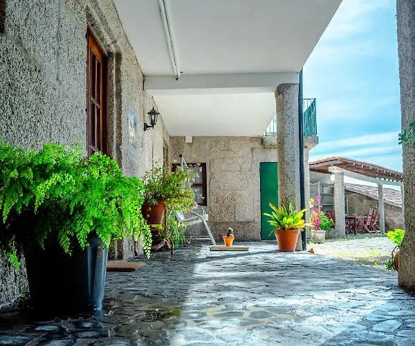 Casa Da Guarda De Fora Paredes (Porto)