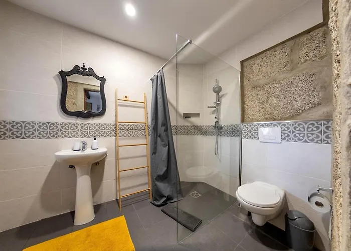 Casa Da Guarda De Fora * Paredes (Porto)