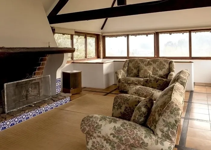 Casa Da Guarda De Fora Паредеш